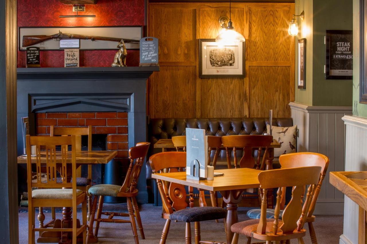 ברמפטון The Howard Arms מראה חיצוני תמונה
