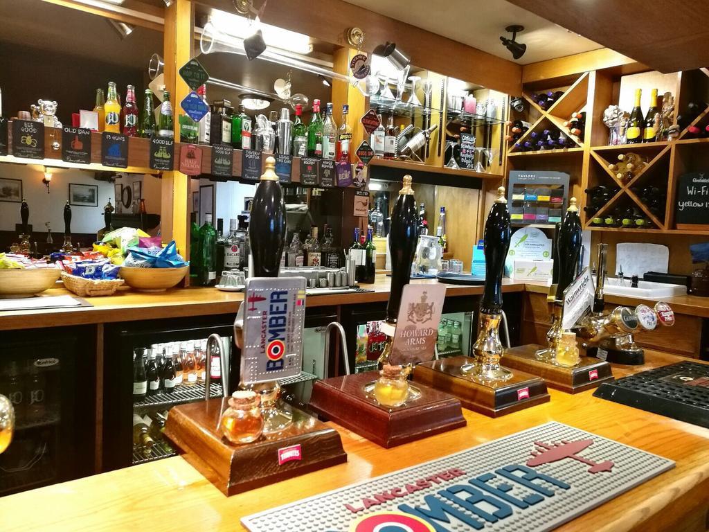ברמפטון The Howard Arms מראה חיצוני תמונה