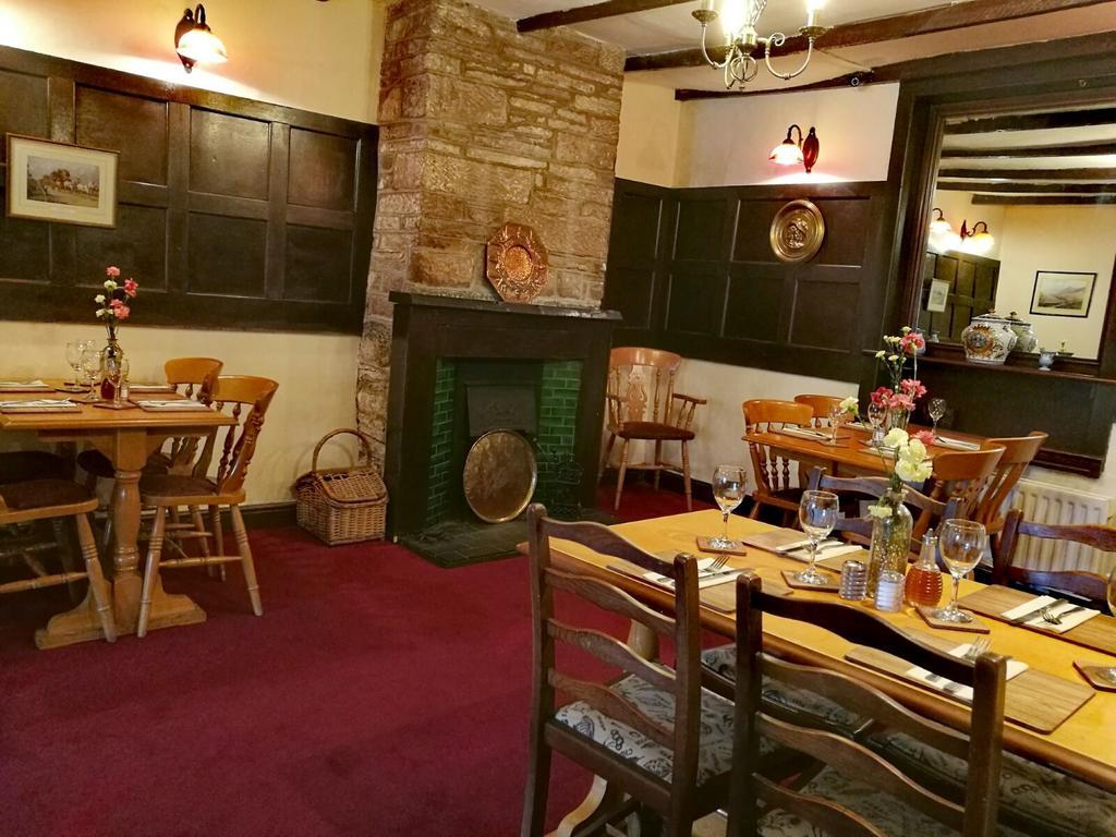 ברמפטון The Howard Arms מראה חיצוני תמונה