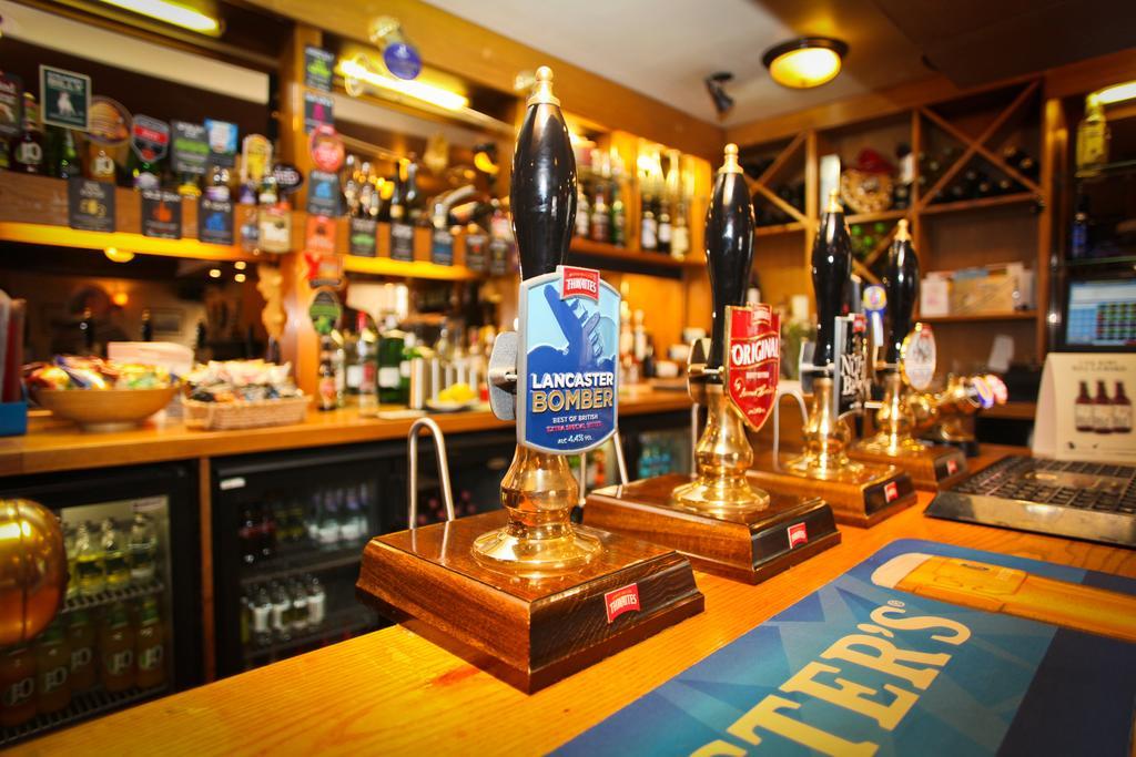 ברמפטון The Howard Arms מראה חיצוני תמונה